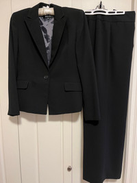 Ladies Business Suit