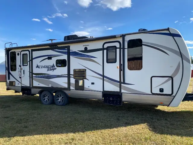 26ft Timber Ridge RV in Travel Trailers & Campers in Fort St. John - Image 4