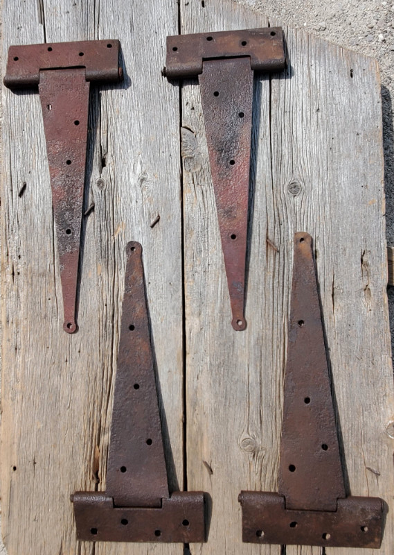 4-2 Sets Antique Barn T-Strap Hinges 17"L x 7"w in Arts & Collectibles in Norfolk County - Image 2