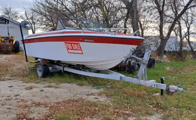 17 FOOT POWER BOAT . MERCURY ENGINE 115HP. NEW TIRES, NEEDS A BATTERY. AND GAS TANK. SELLING AS IS F...