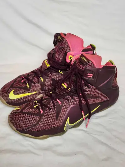 Labron 12 "double helix" men's size 11 US, View more