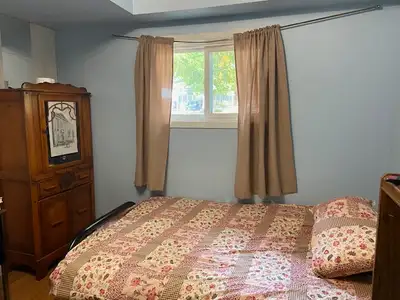 Room Available July 1 Westend