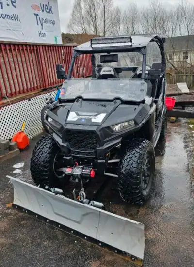 For sale 2015 Polaris RZR 900 eps. Only 990 km. Has been upgraded with LED bar, 4 rear LED lights, f...