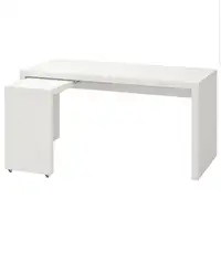 IKEA MALM white desk, without pull out - PERFECT CONDITION