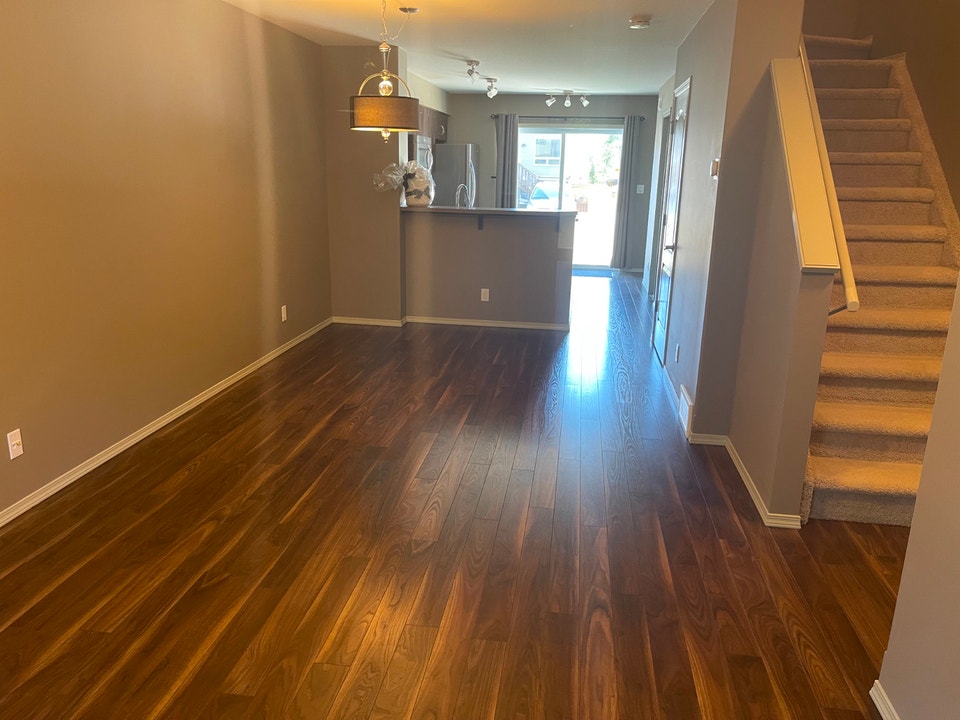 Townhouse for Rent - 2 Bed, 3 Bath - A/C, 2 Parking, Clearview 3