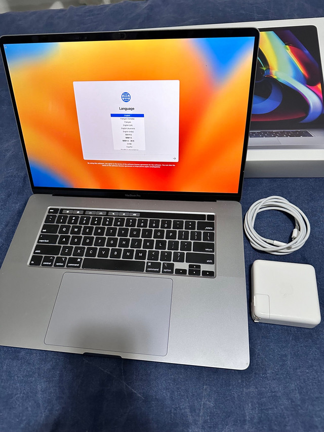 Macbook Pro (16-Inch) - Space Grey 1TB in Laptops in Edmonton - Image 2