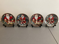 Décoration de Noël - 4 assiettes  en porcelaine du Père Noël