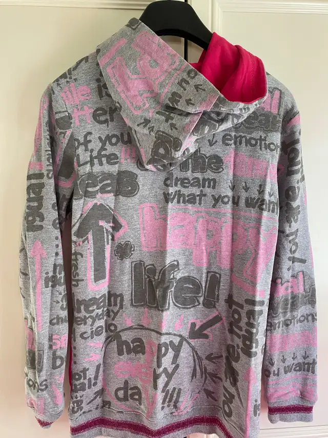 Vêtements filles ou ado 16 ans in Kids & Youth in Longueuil / South Shore - Image 10