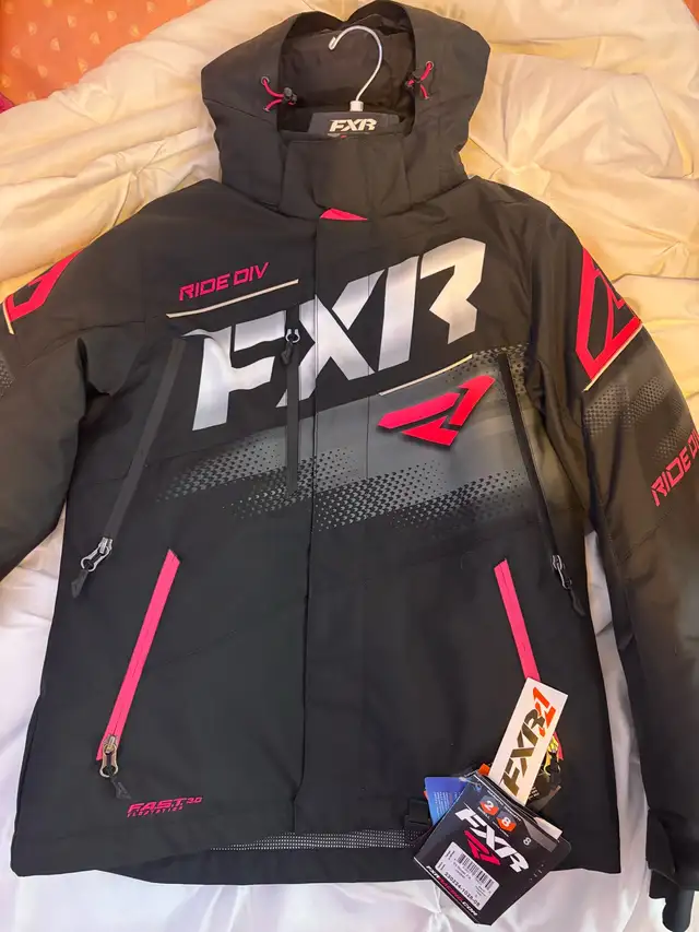 New FXR Woman Winter set in Women's - Tops & Outerwear in Winnipeg - Image 2