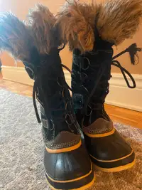 Women’s Sorel winter boots (size 8)