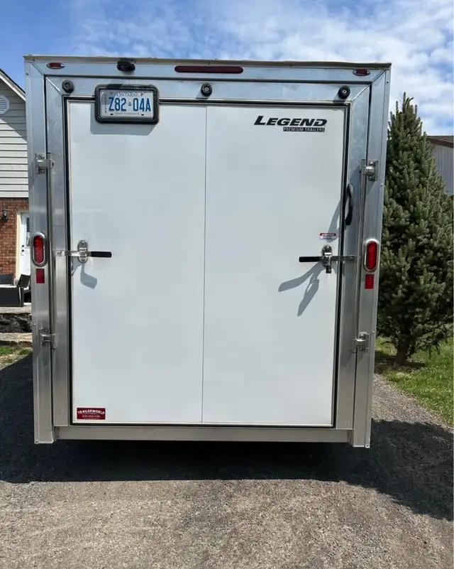 Legend Enclosed Trailer Rental in Cargo & Utility Trailers in Hamilton - Image 4