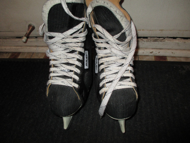 Hockey Skates (Size 7) in Skates & Blades in Mississauga / Peel Region - Image 4