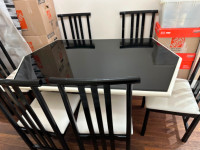 Dining/kitchen table with 6 chairs