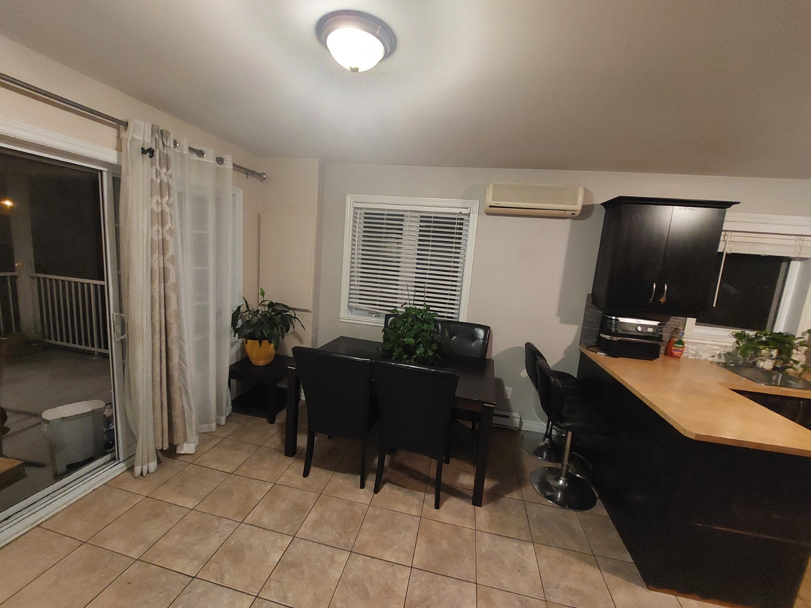 Grand Condo 4 1/2 Repentigny — photo 1