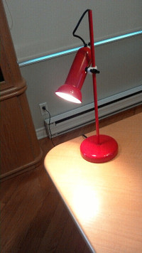 Lampe de bureau 18" en métal  ajustable (020222-P)