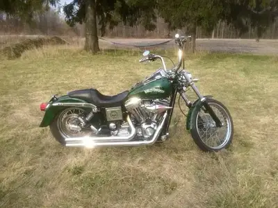 Custom build dyna wideglide 1550cc stage 2 screaming eagle.