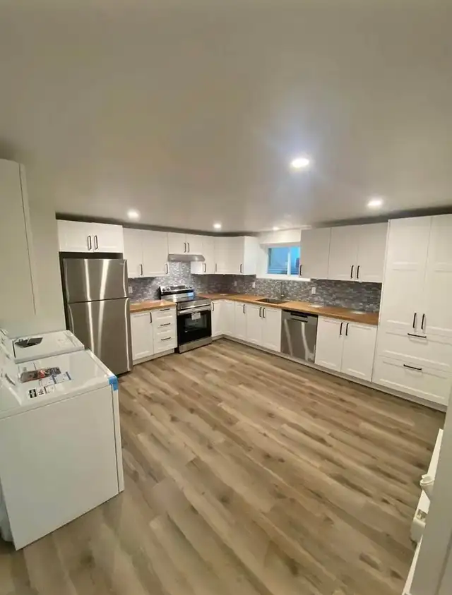 URGENT 3.5 apartment FEB 1 2026