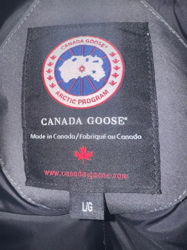 Canada Goose Expedition Parka in Men's in Calgary - Image 5
