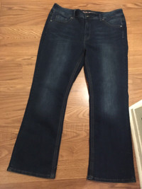 Melissa McCarthy Seven7 Bootcut Jeans Size 20