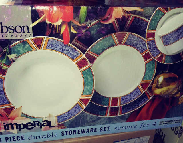 New 20 pc. Gibson Stoneware set for Four in Kitchen & Dining Wares in Campbell River