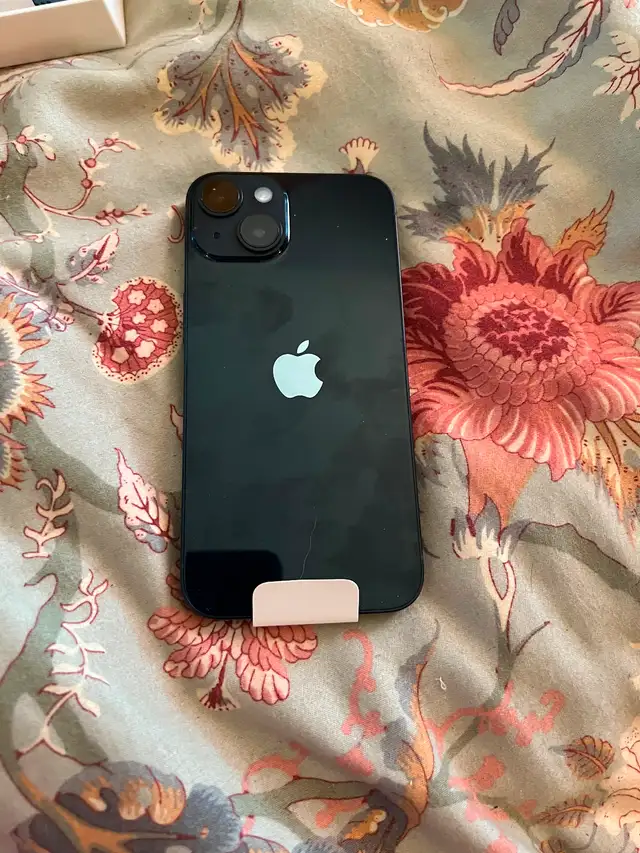 iPhone 1463436970544769123