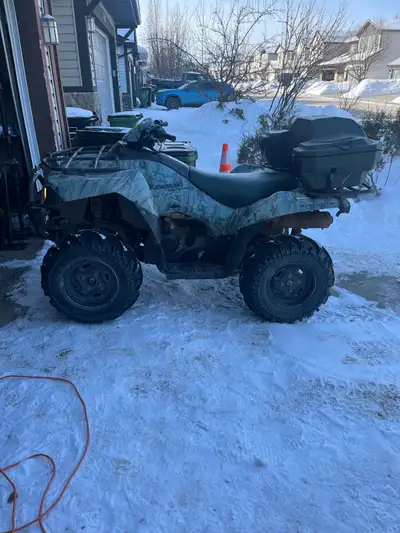 Brute force 650 Vtwin. Pros: Runs great Lots of power ( really fast quad) New starter Fresh oil chan...