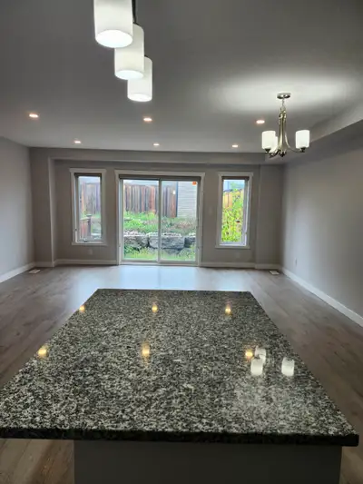 BEAUTIFUL 3bedroom Townhouse for rent in Huron Park, Kitchener !