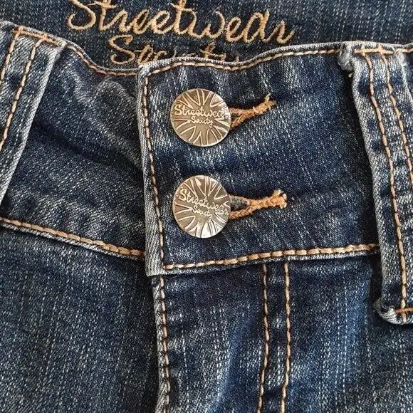 Blue Denim Streetwear Society Jean Shorts Size 3 in Other in Markham / York Region - Image 7