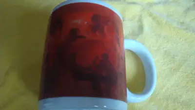Starbucks coffee mug. In very good condition. $5.00 Pick up in Queensland SE. Also other mugs for $5...