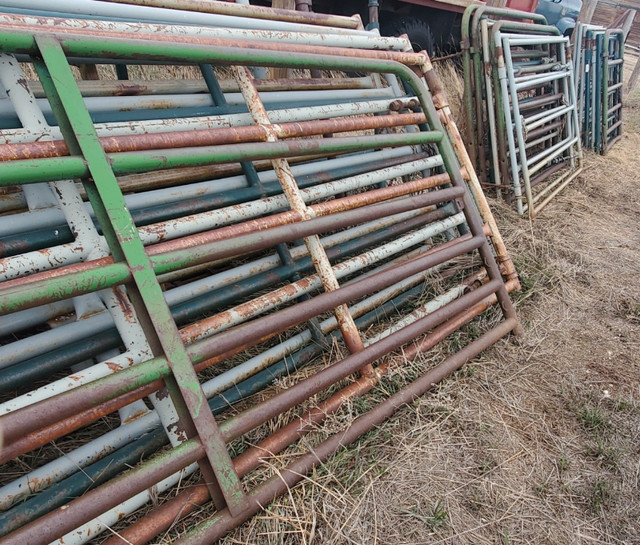 Livestock Used corral gates and closures in Livestock in Swift Current