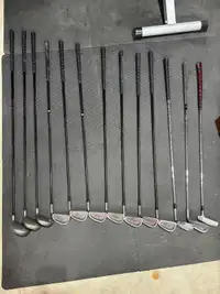 Wilson golf club set (right-handed)