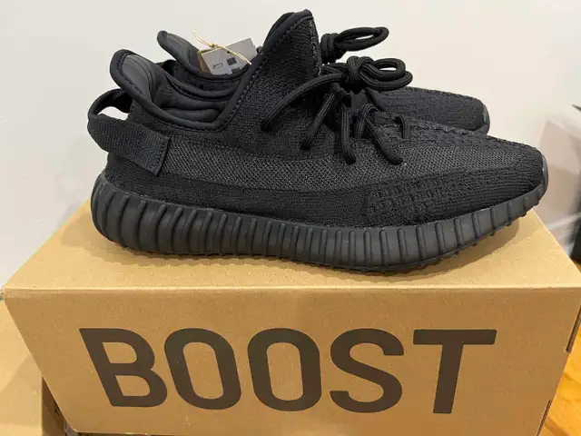 ADIDAS YEEZY BOOST 350 SIZE 9US