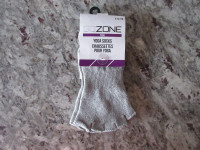 Go Zone Yoga Socks
