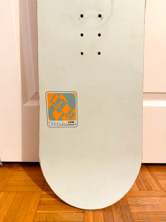 LTD Snowboard 146cm in Snowboard in Mississauga / Peel Region - Image 4