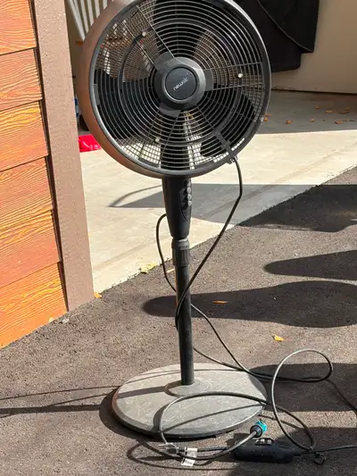 18" Brand New Oscillating Misting Fan, View more