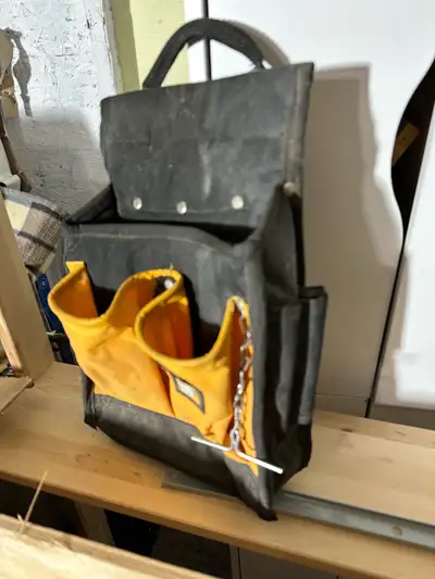 This sturdy canvas tool pouch is perfect for any DIY enthusiast, handyman, or professional. Features...