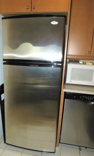 Réfrigérateur + congélateur Whirlpool, stainless, couleur argent, View more