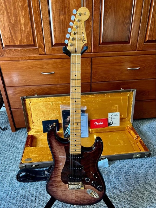 FENDER CUSTOM SHOP STRATOCASTER 1 of a kind RARE ELECTRIC GUITAR