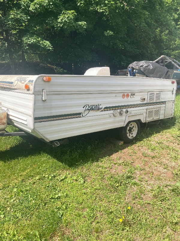 12 foot Bonaire popup camper Travel Trailers & Campers Ottawa Kijiji