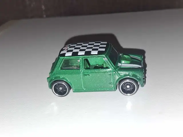 Morris Mini 2020 Hot Wheels multi pack exclusive 64192108700546121