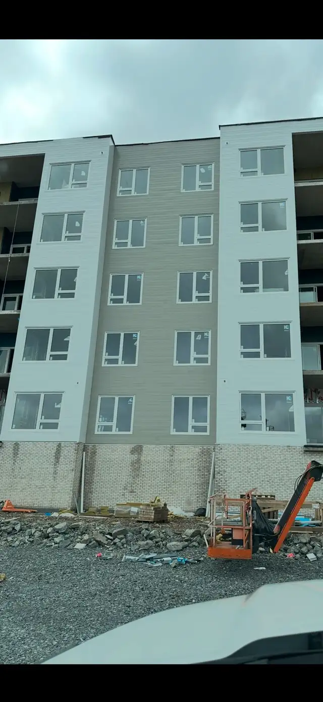 looking for full time cladding/ waterproofing installers  in Construction & Trades in Bedford - Image 2