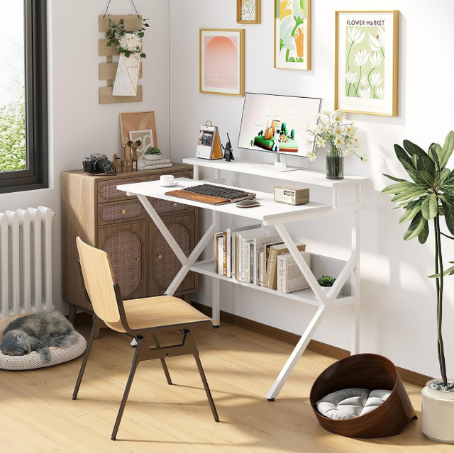 White MEXIN 27" computer desk in Desks in Barrie