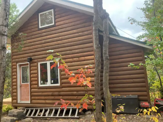 Log Siding  in Floors & Walls in Barrie - Image 2