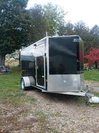 Aluminum enclosed trailer. Solar powered 