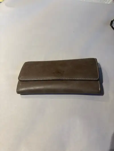 Roots women’s tri-fold wallet, View more