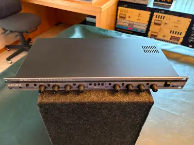 Aphex 320A Compellor Audio Compressor/Leveler/Limiter, View more