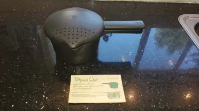 New Pampered Chef 1-Quart Micro-Cooker & Steamer, View more