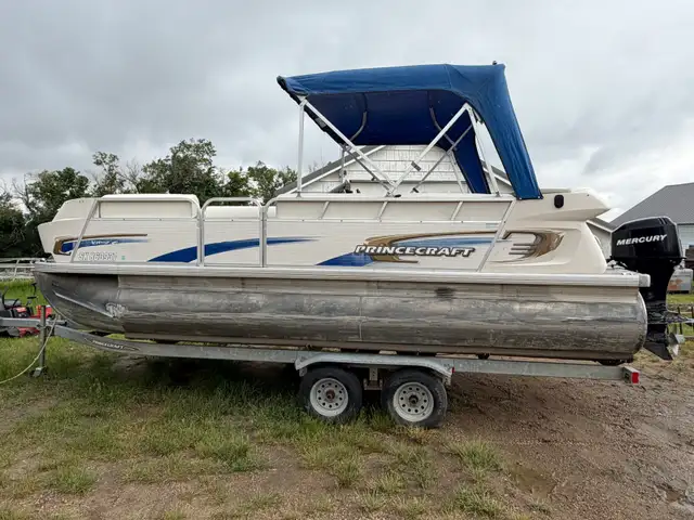 2007 Princecraft Pontoon vision 21L & trailer  in Powerboats & Motorboats in Moose Jaw - Image 9
