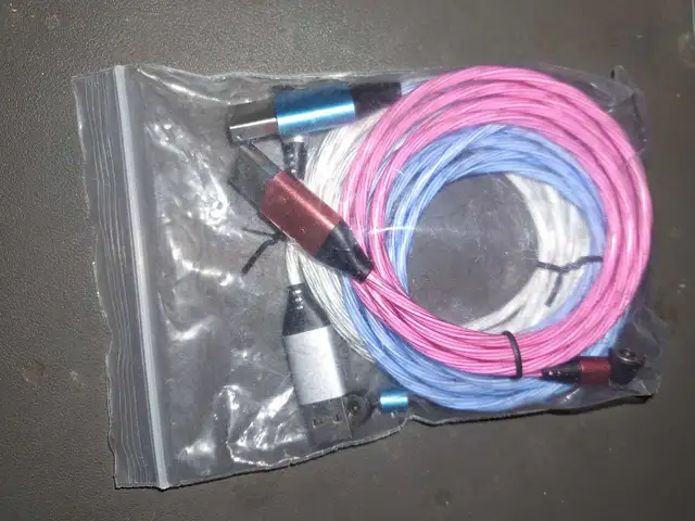 Usb charge cable magnetic flashing colors in Cables & Connectors in Cambridge - Image 3