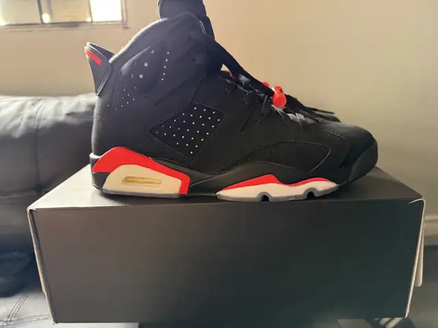 Air Jordan 6 infrared Shoes in Men's Shoes in Kitchener / Waterloo - Image 3